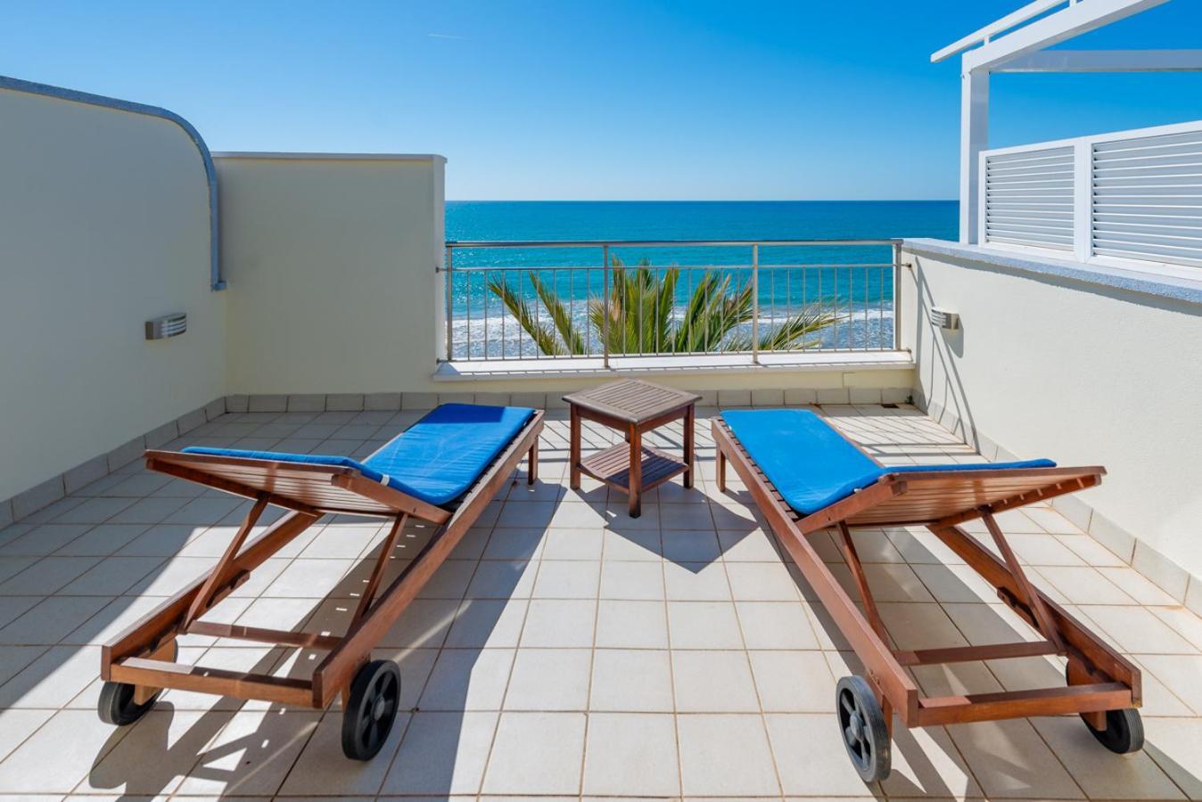 Insitges Sant Sebastia'S Beach Exterior foto